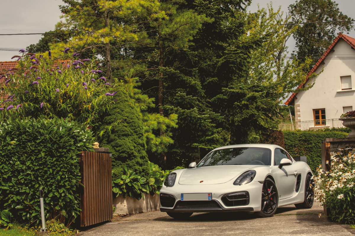 Porsche cayman 981 gts flat 6 magazine