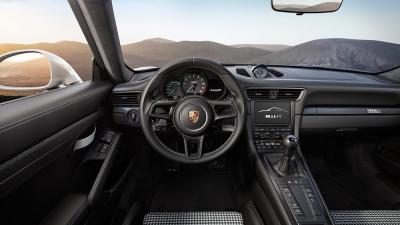 Porsche gene ve 2016 911 r 6