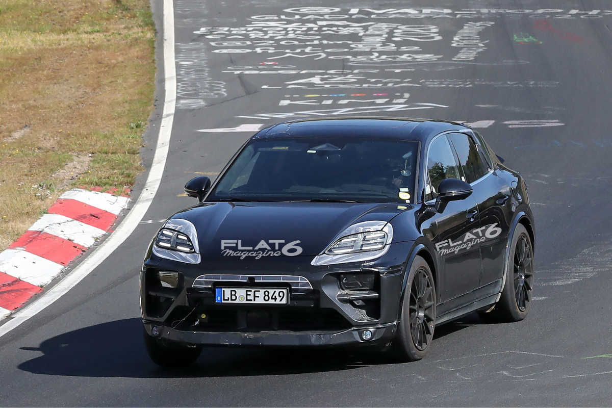 Les essais du Porsche Macan électrique sur le Nürburgring