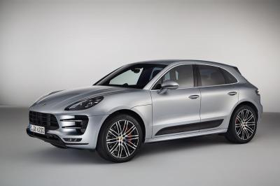 Porsche macan turbo avec pack performance 5