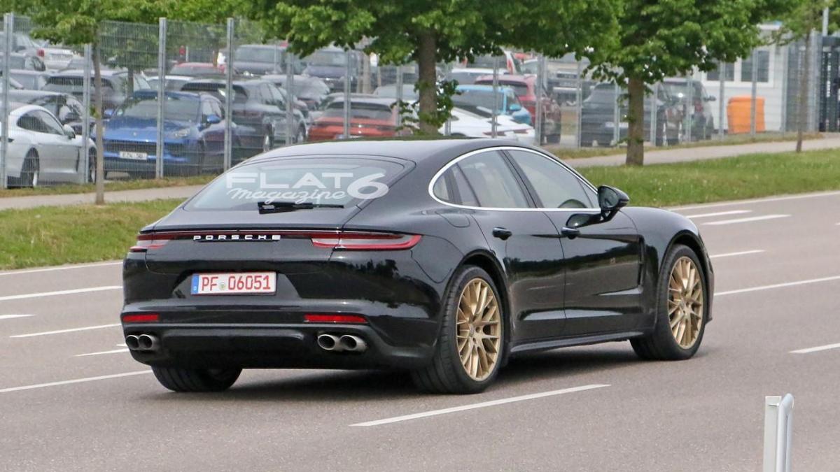 Porsche panamera 1