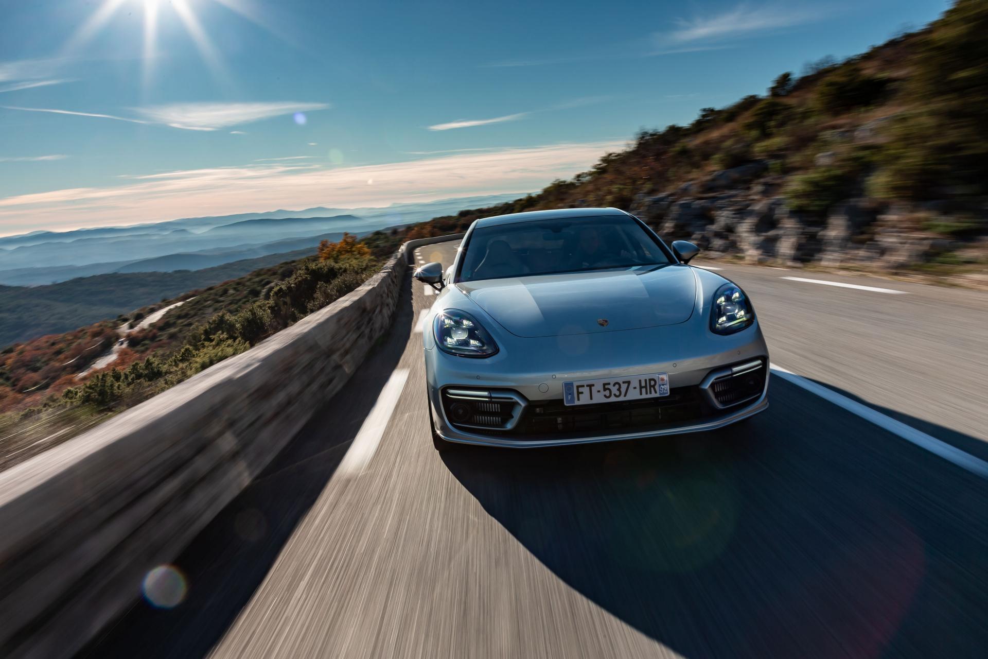 Porsche panamera 4s sport turismo