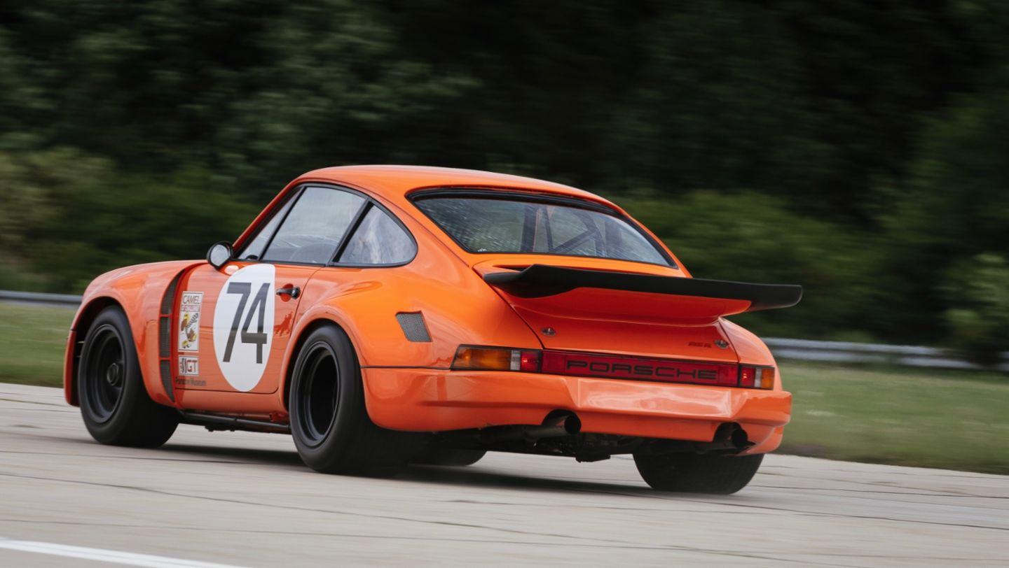 Porsche rsr 3 0 flat 6 mag