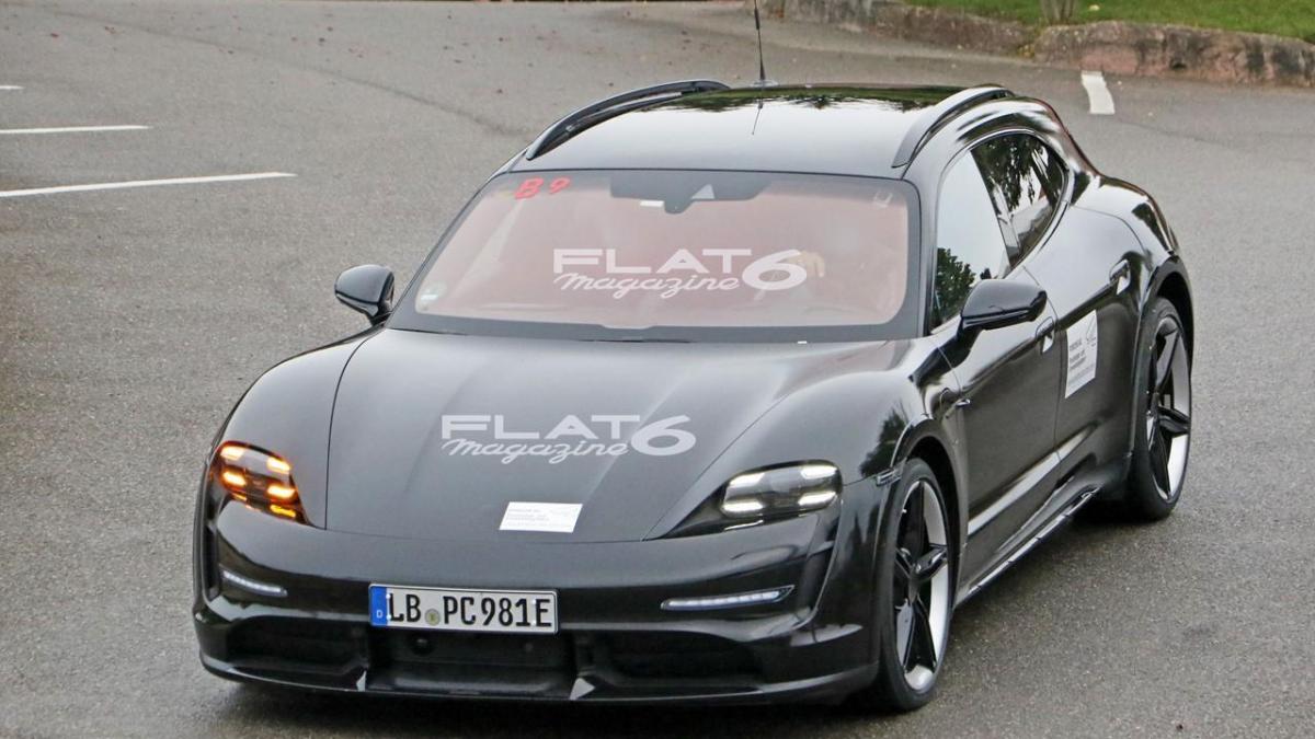 Porsche taycan cross turismo 2