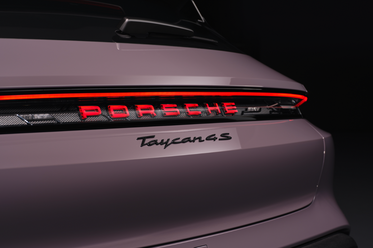 Porsche taycan phase 2 arriere png