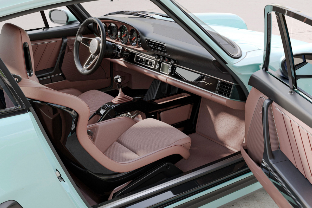 Singer porsche carrera coupe habitacle