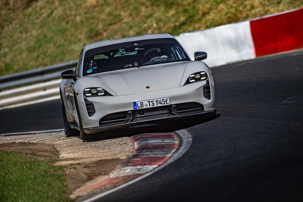 Record pour la Porsche Taycan sur le Nürburgring