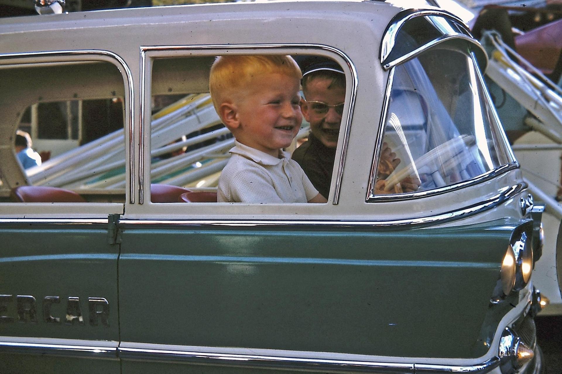 Marc joly flat 6 magazine