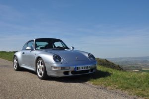 993